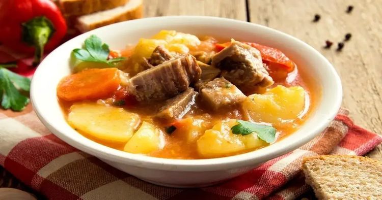 Sopa de Verduras con Carne-  Una Opcion Saludable para Probar