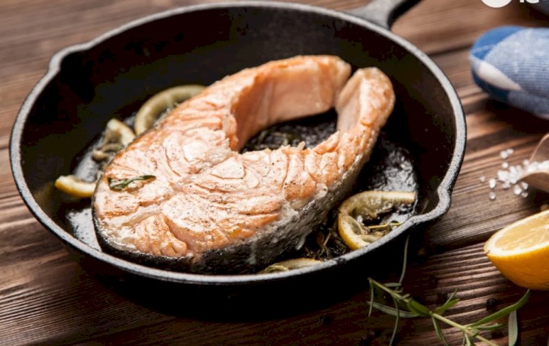 Cómo Cocinar un Filete de Pescado para que no se Pegue o Desbarate: Trucos sin mucho aceite