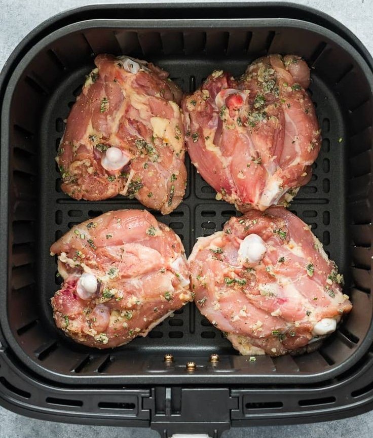 Muslos de Pollo Fácil en Airfryer – Receta Viral para que Queden Jugosos