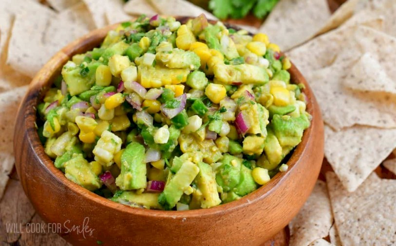 Salsa de Maíz y Aguacate: Una Explosión de Sabores Naturales para tus Platos Favoritos