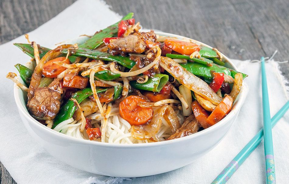 Sorprende a Todos con este Chop Suey Chino Fácil y Sabroso