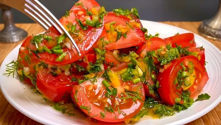 Ensalada Mágica de Tomate : ¡La explosión de sabor en tu boca