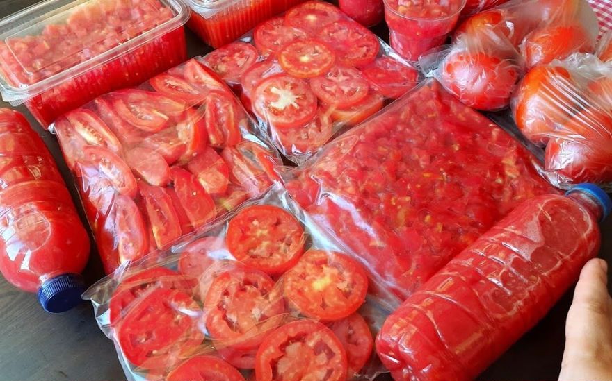 ¡Siempre tengo Tomates Frescos! Este truco casero me salva todo el año