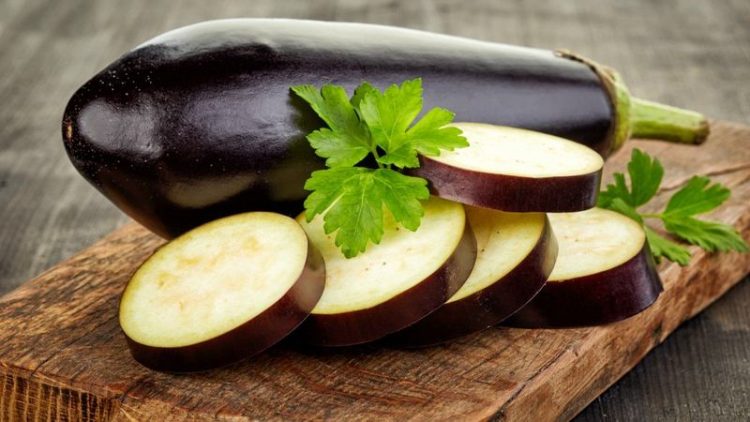 berenjena-un-alimento-pobre-en-calorias-pero-muy-rico-en-beneficios-propiedades-berenjena-1