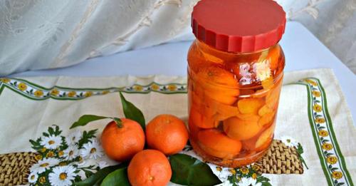 cascaras-de-mandarina-pon-todo-en-un-frasco-con-vinagre-ahorras-dinero-MANDARIMA