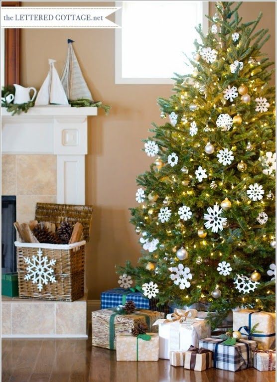 decorar_arbol_navidad_copos_nieve_papel