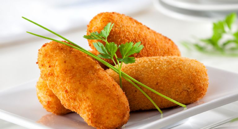 croquetas-de-patatas-con-ajo-y-perejil-deliciosas-y-cremosas-CROQUETAS