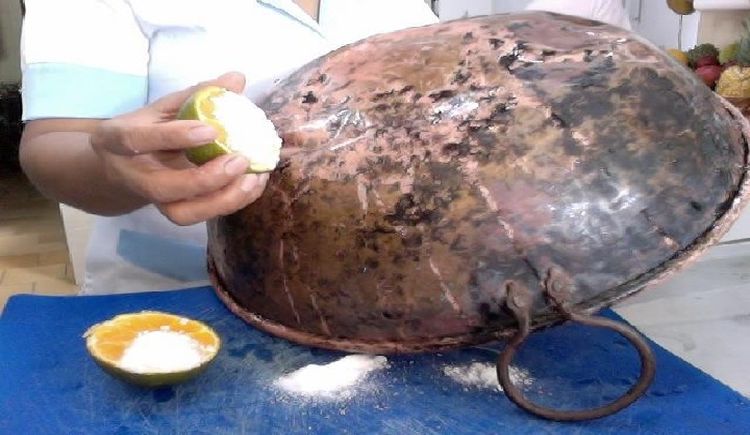 deja-tus-ollas-nuevas-este-sencillo-truco-casero-olla-1
