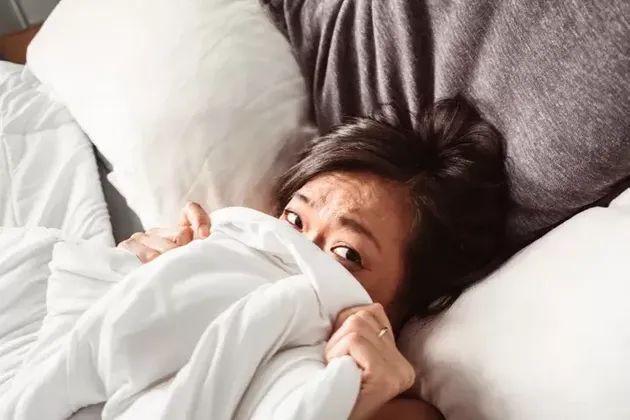 despues-de-leer-esto-querras-lavar-la-funda-de-tu-almohada-cada-semana-almohada