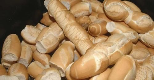 el-truco-para-que-el-pan-duro-parezca-recien-salido-del-horno-pan