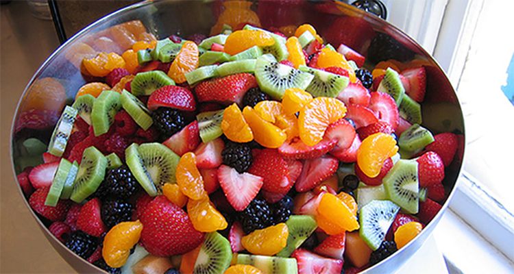 Ensalada ARCO IRIS DE FRUTAS con Miel y Limon Cargada de Antioxidantes! Rainbow-Fruit-Salad-with-Honey-and-Lime