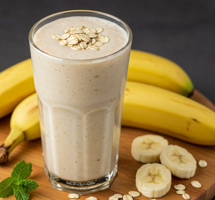 Licuado de Plátano con Avena en Ayunas: Receta Fácil, Cremosa y Nutritiva 🍌🥣
